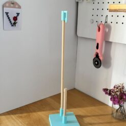 Portacono VeCKA — Soporte para cono de hilo con guía de hilo